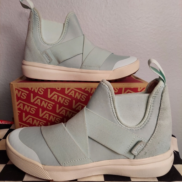 vans ultrarange gore hi